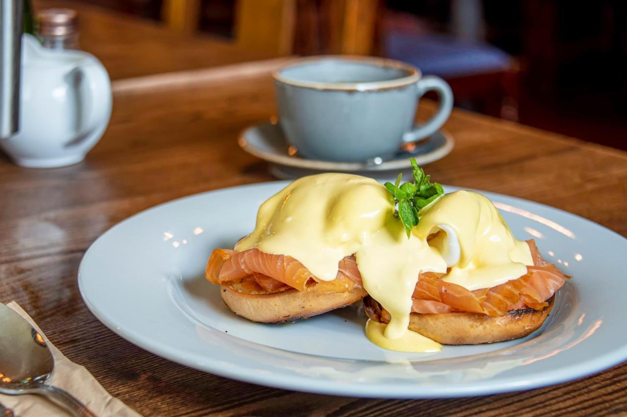 Cockhaven Arms Hotel Bishopsteignton Екстериор снимка